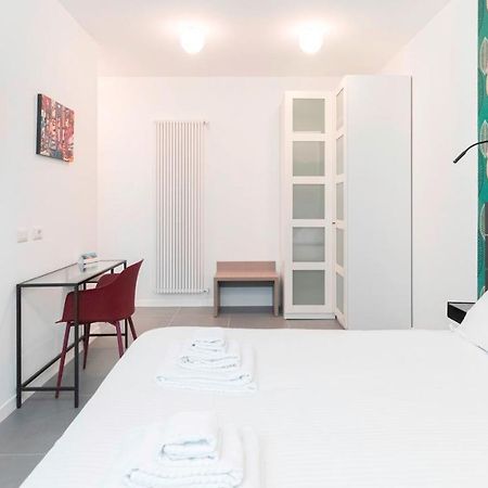 Italianway - Taramelli 60 Apartment Milan Bagian luar foto