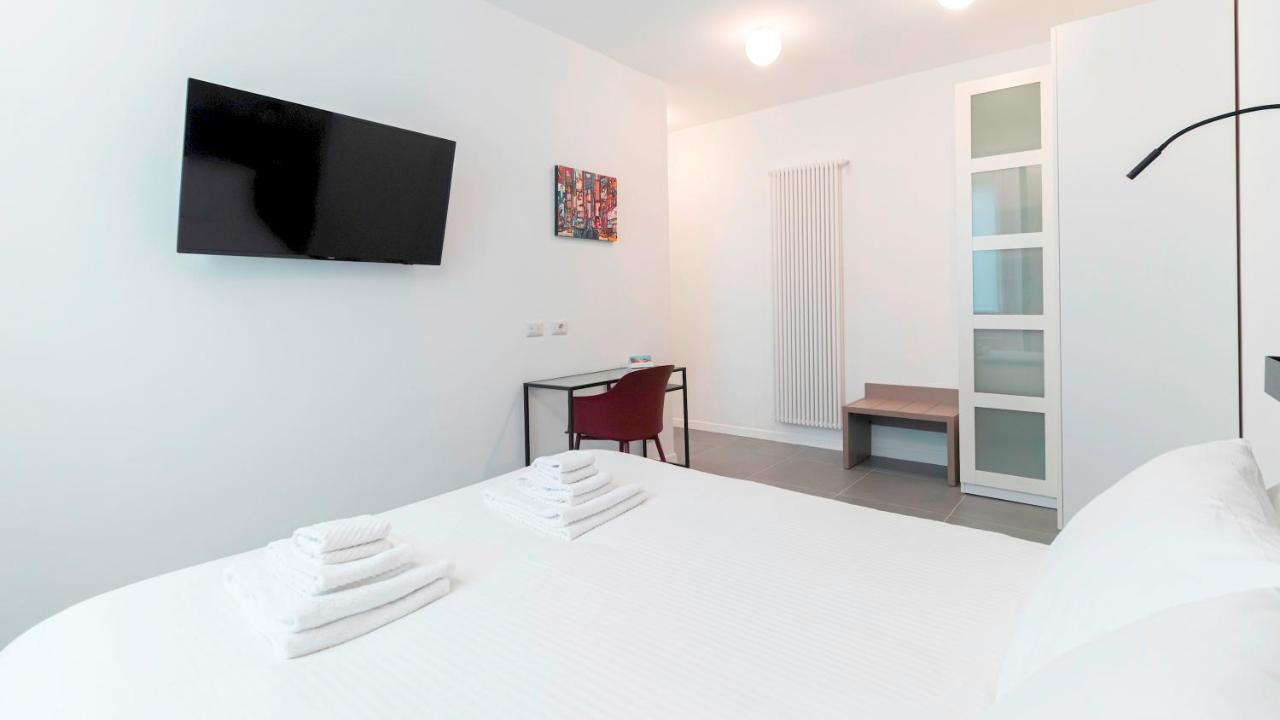 Italianway - Taramelli 60 Apartment Milan Bagian luar foto