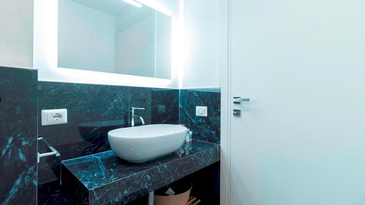 Italianway - Taramelli 60 Apartment Milan Bagian luar foto